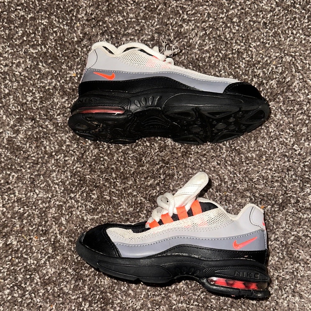 Nike Kids' Black, Gray, and Red Sneakers - Picture 3 of 3